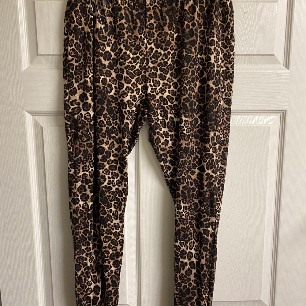 COPY - Leopard Leggings 2x